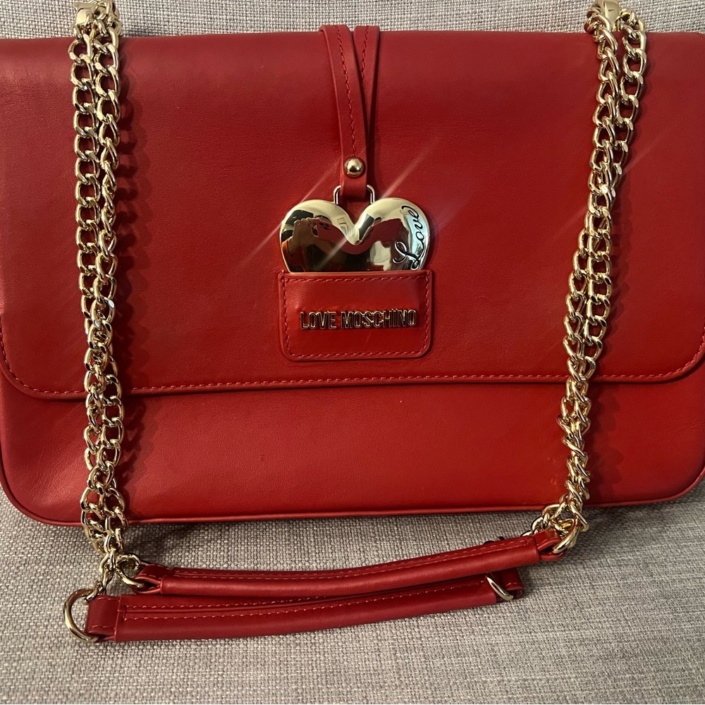 Love Moschino Red Chain Shoulder Bag